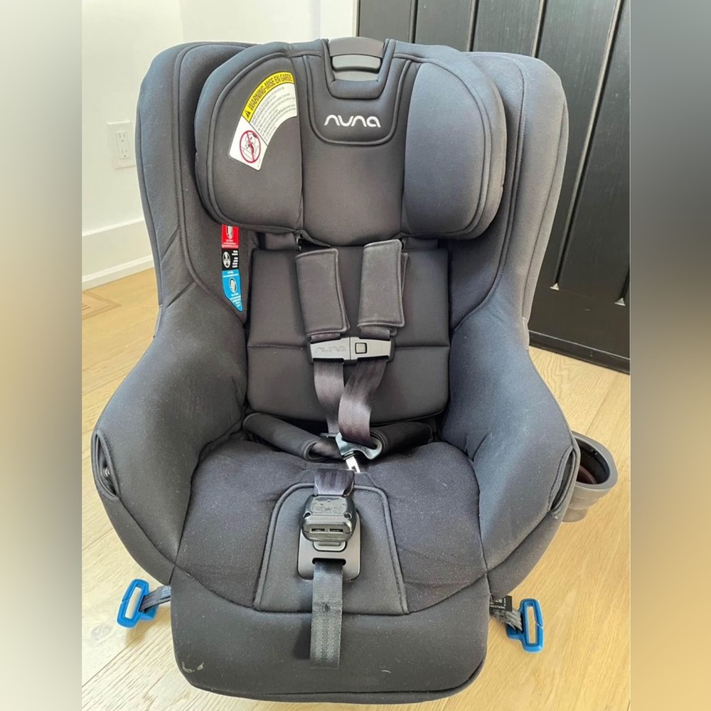 Nuna Rava Car Seat (pristine condition)